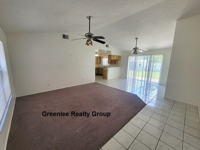 Building Photo - 8224 Autumn Oak Ave