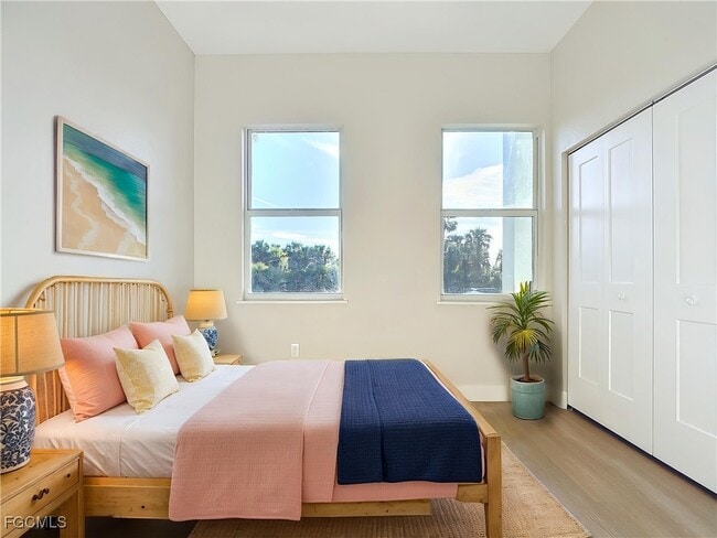 Building Photo - 5006 S Peachtree Cir