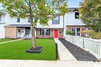 Building Photo - 4 Magnolia Ct