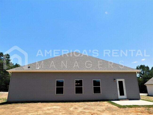 Building Photo - Home for Rent in Jasper, AL...AVAILABLE TO...