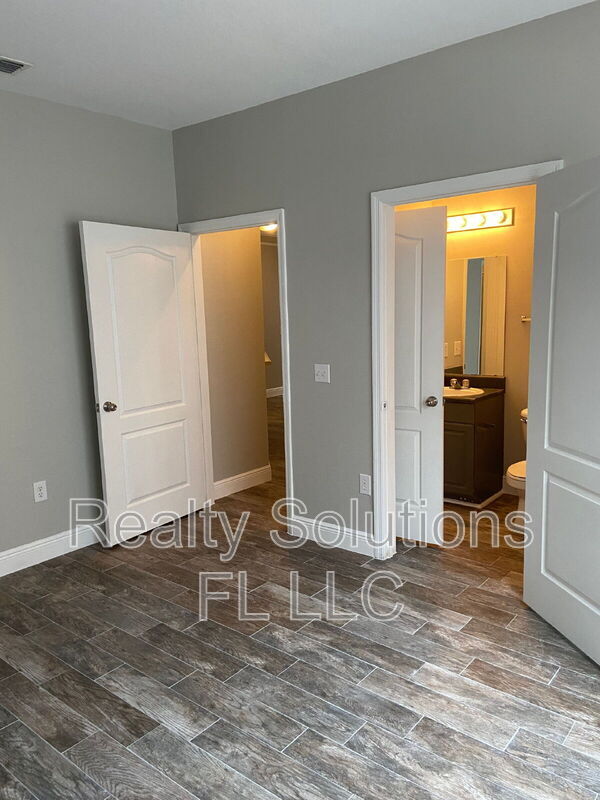 Building Photo - 19914 Villa Creek Dr