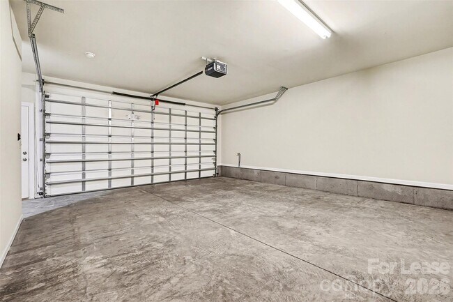 Building Photo - 103 Steinbeck Wy