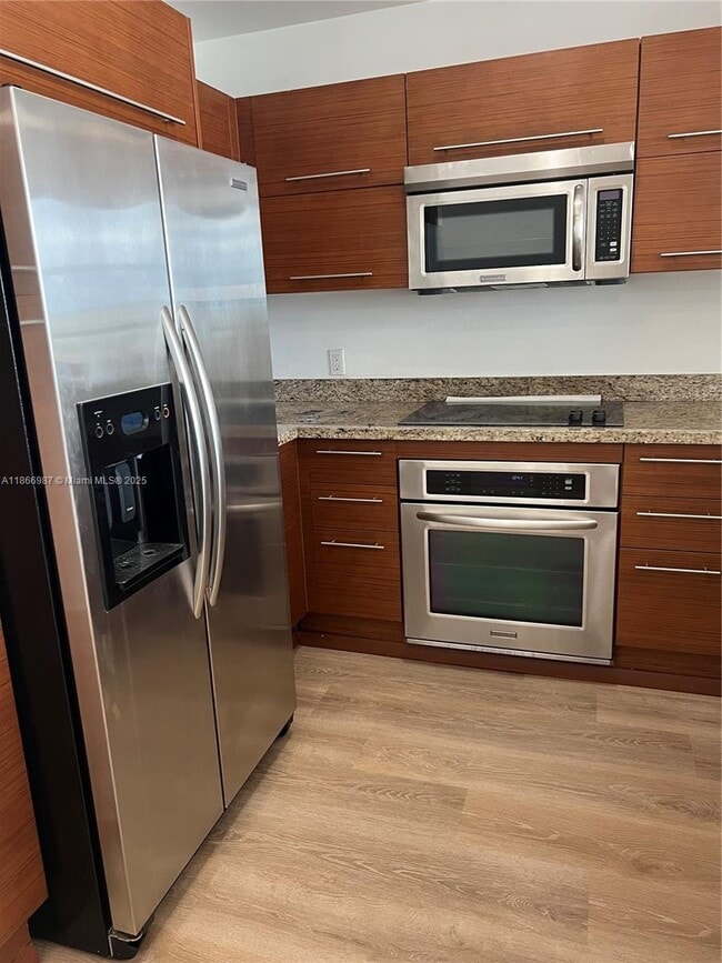 Building Photo - 2681 N Flamingo Rd