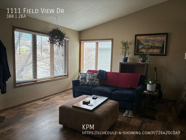 Building Photo - 1111 Field View Dr