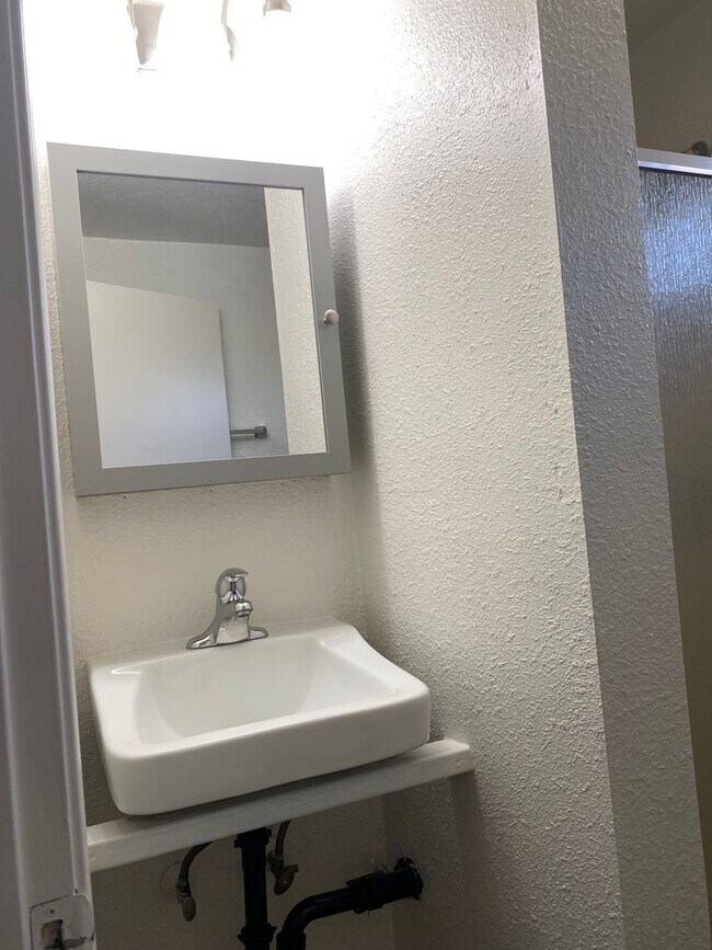 Building Photo - happyvalley5410