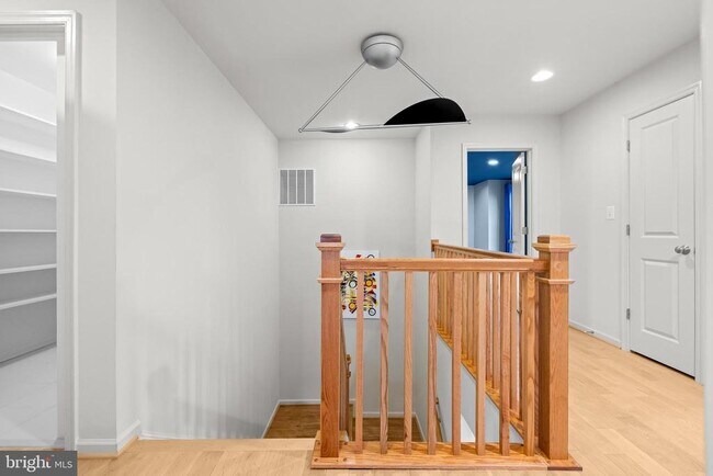 Building Photo - 1116 Autumn Brook Ave