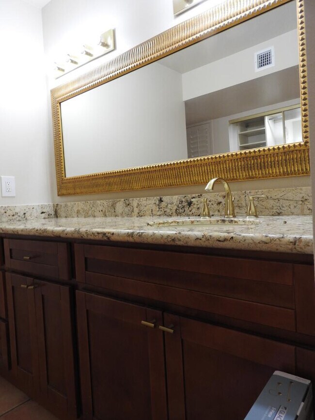 Building Photo - 4111 N 87th Pl