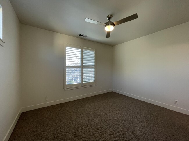Building Photo - 1324 Purcell Ln