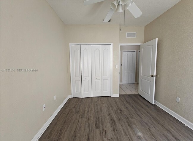 Building Photo - 2637 SE 16th Terrace