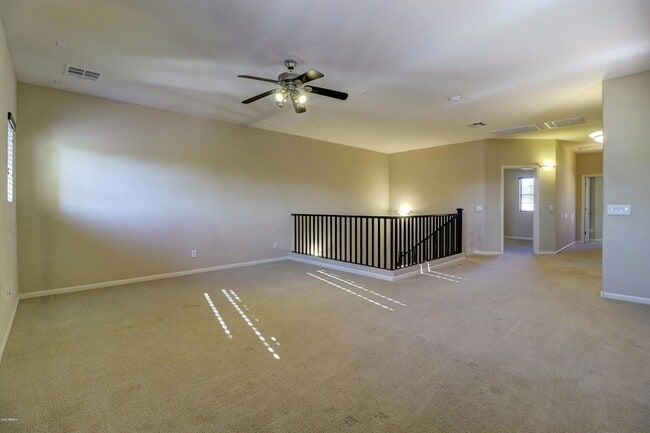 Building Photo - 15359 W Columbine Dr