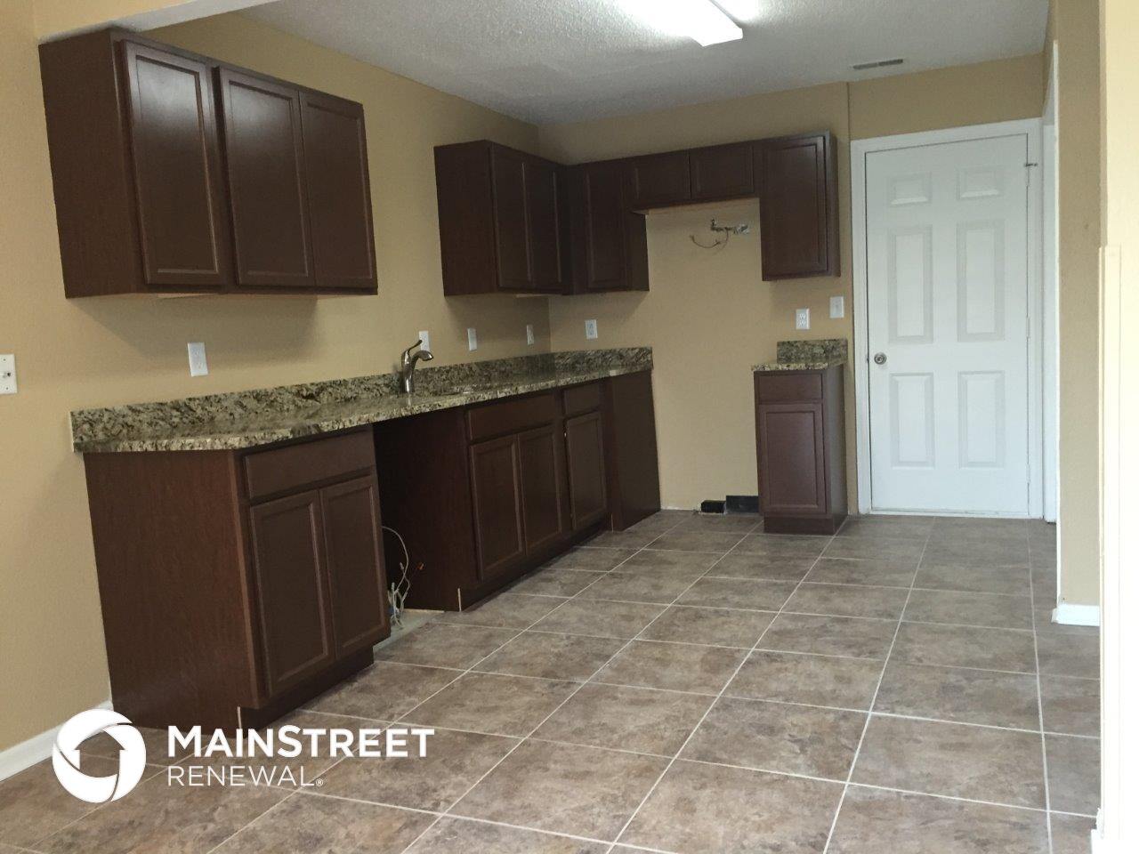 Building Photo - 5329 Alameda Rd