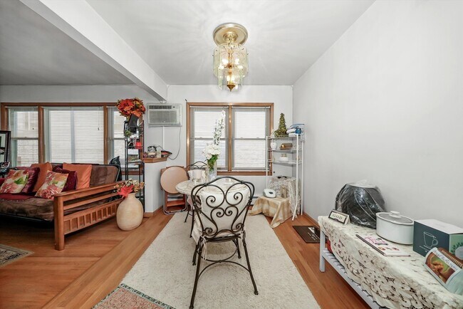 Building Photo - 425 S Kenilworth Ave