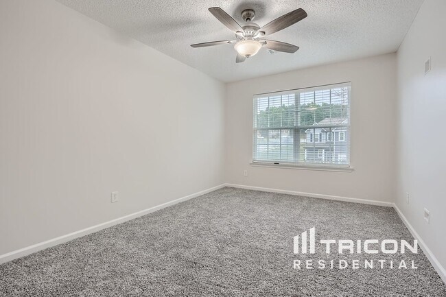 Building Photo - 7200 Sanctuary St