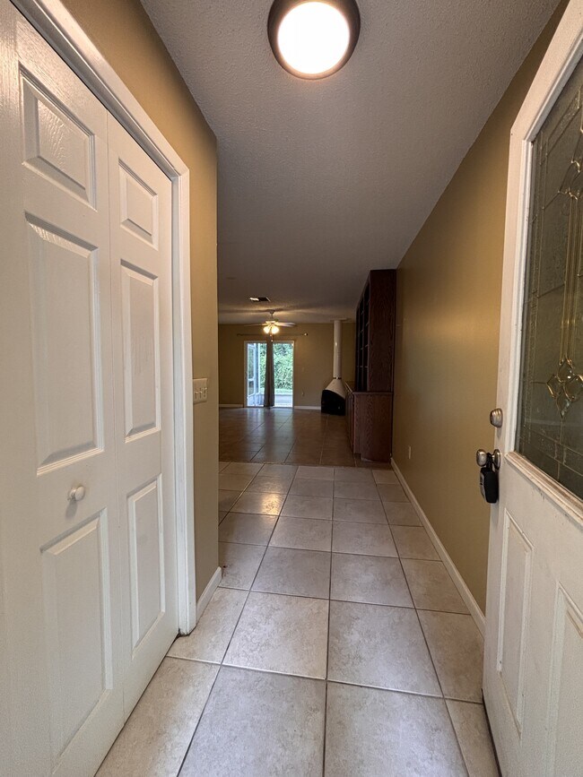 Building Photo - 8075 W Homosassa Trail