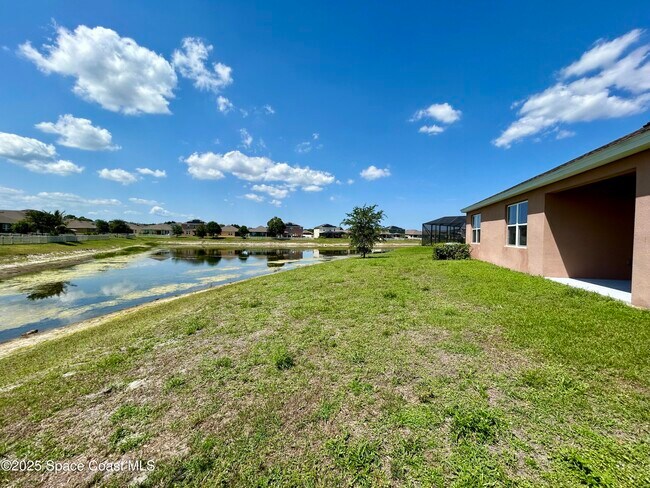 Building Photo - 134 Lure Ct SW