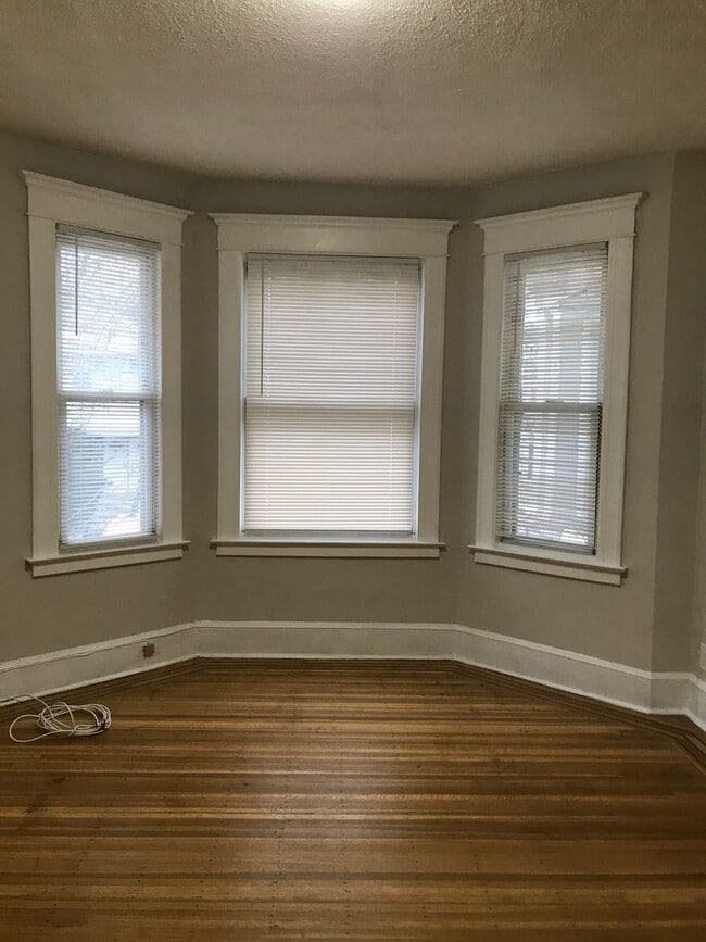 Building Photo - 41 Blake St