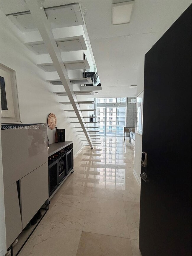 Building Photo - 690 SW 1st Ct