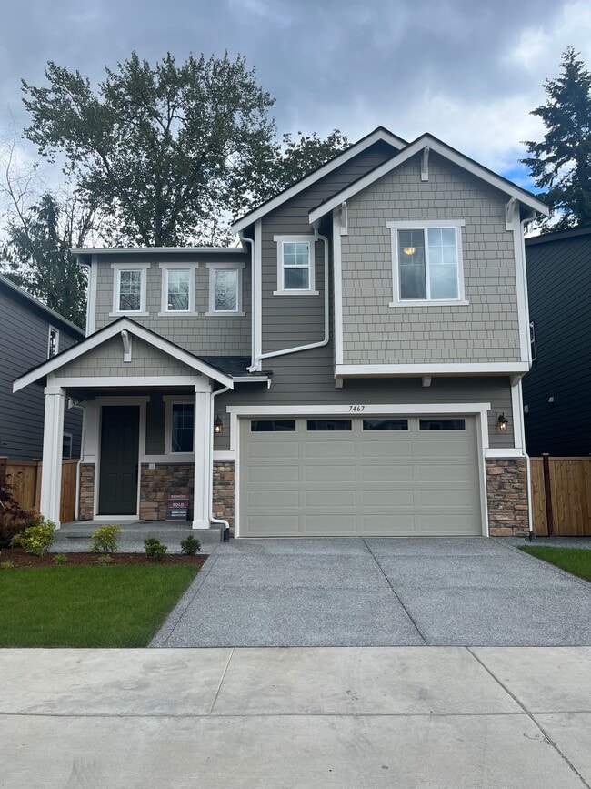 Building Photo - 7467 87th Dr NE