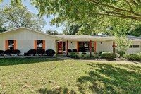 Building Photo - 903 Newport Ave