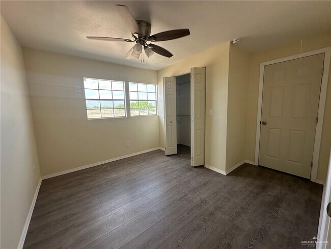 Building Photo - 1436 Mariposa Dr