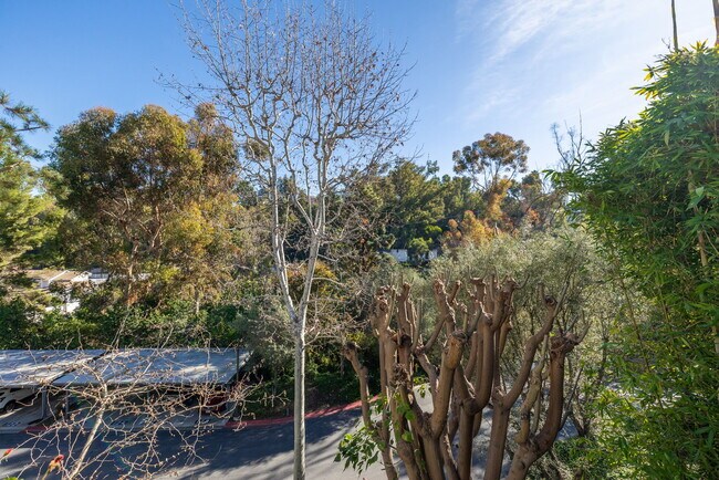 Building Photo - 3604 W Estates Ln