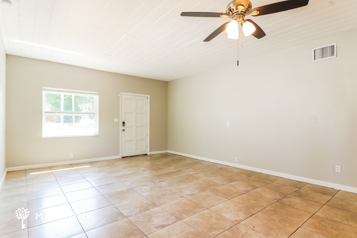 Building Photo - 630 50th St N