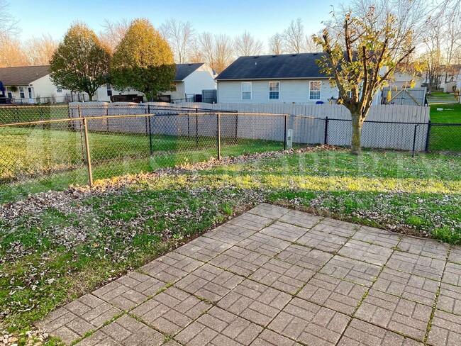 Building Photo - COMING SOON! Wonderful 3 Bedroom 2 Bathroo...