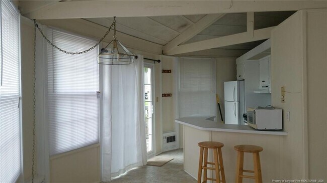 Building Photo - 384 Bald Cypress Dr