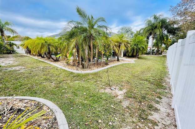Building Photo - 18075 Petoskey Cir