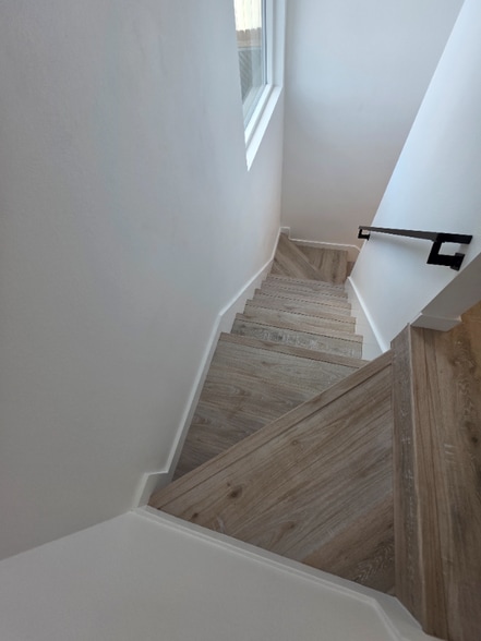 Building Photo - 2895 Canal Ave