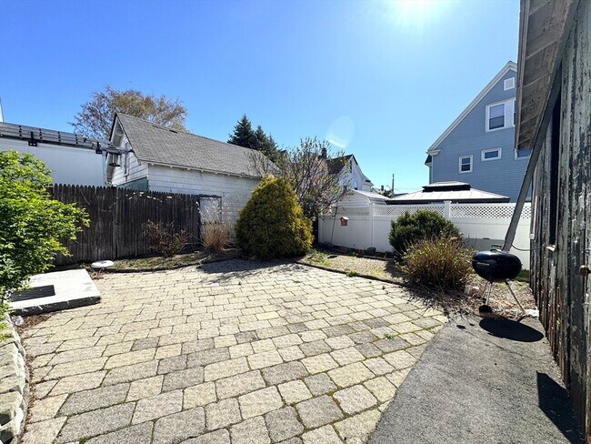 Building Photo - 69 Cleveland Ave