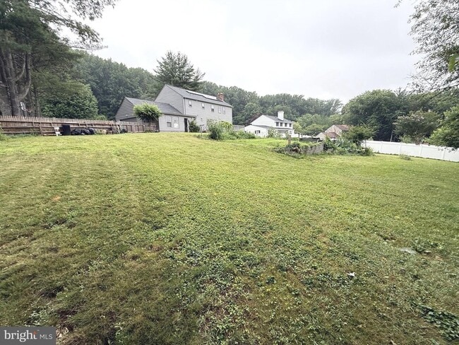 Building Photo - 1211 Temfield Rd