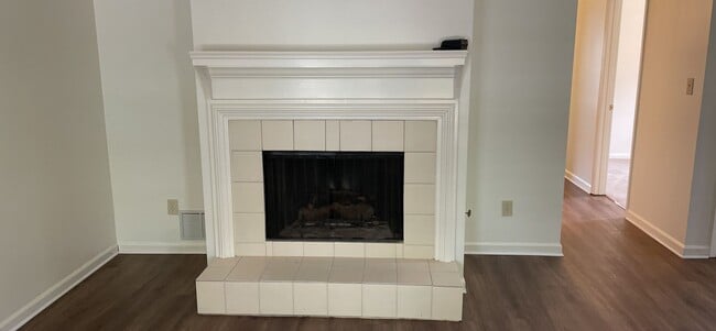 Building Photo - 1830 Young Farm Rd