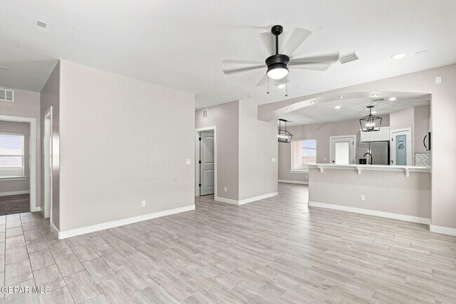 Building Photo - 14929 Tierra Fortaleza Ave