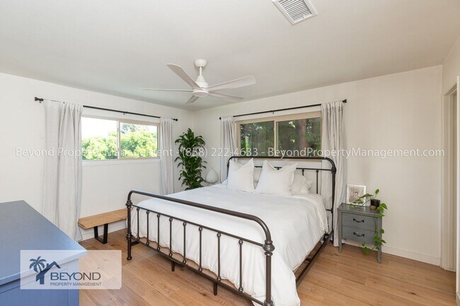 Building Photo - COASTAL CARSLBAD 2BR/2BA CONDO  –PET FRIEN...
