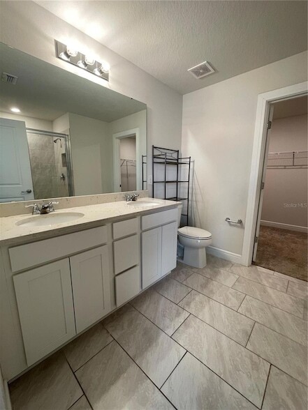 Building Photo - 30555 Thunderbird Dr