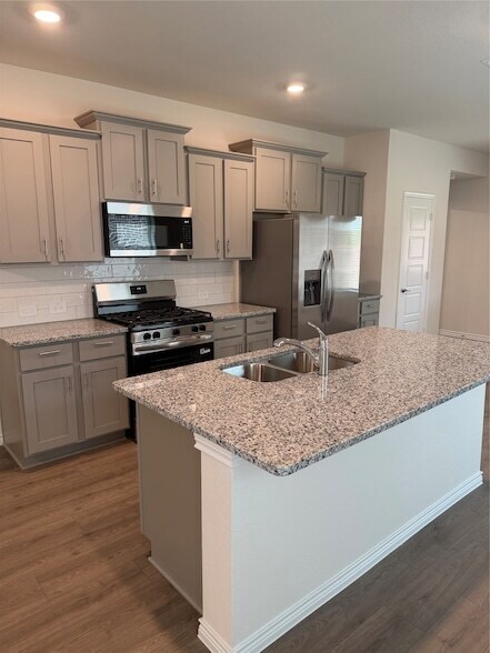 Building Photo - 10213 Barron Dr