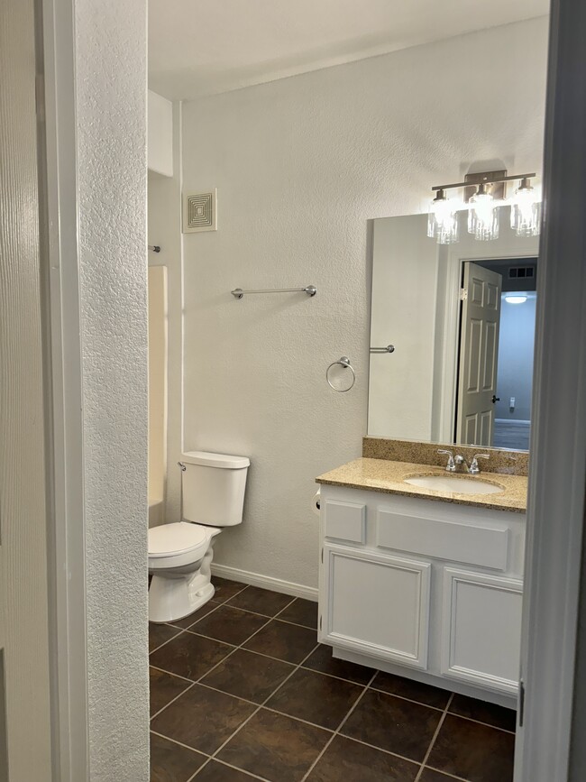 Secondary Bathroom - 9975 Peace Way