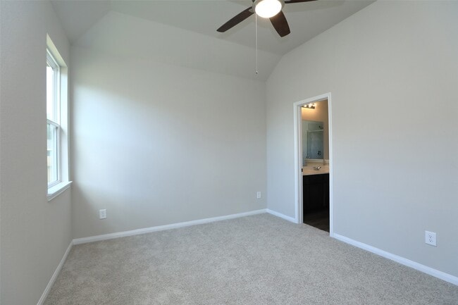 Building Photo - 2528 Westslope Dr