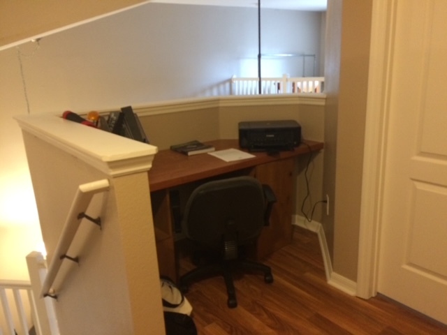 BUILT IN DESK - 190 Chippendale Ter