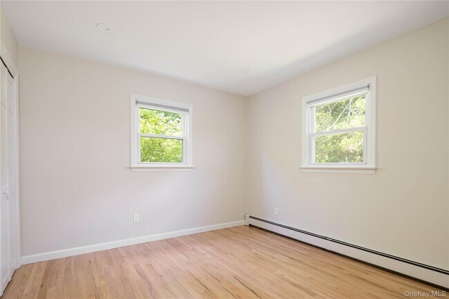 Building Photo - 795 Pine Tree Rd