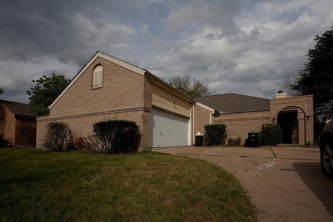 Primary Photo - 6318 Crakston St