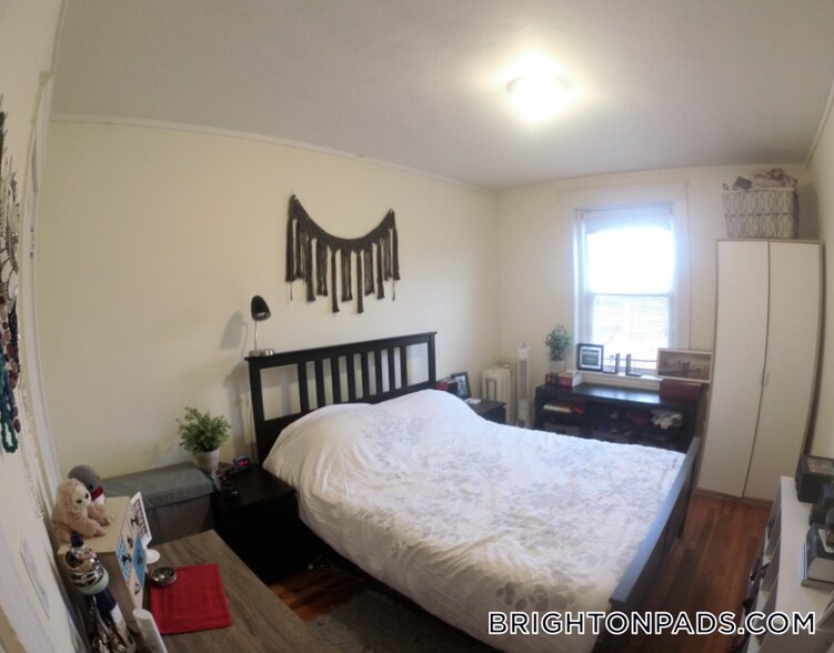 Building Photo - 1615 Commonwealth Ave