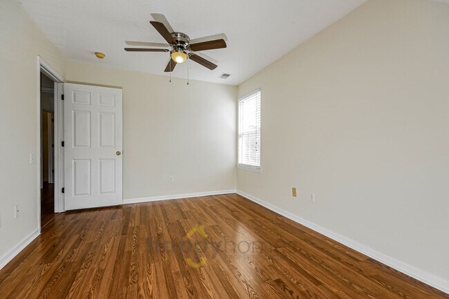 Building Photo - Modern 3/2 with Serene Pond Views in Dunes West