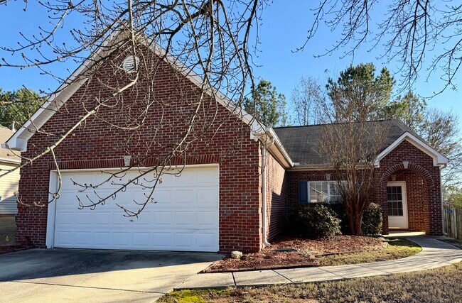 Building Photo - 104 Sunflower Pl