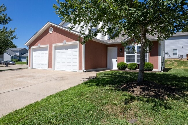 Building Photo - 3531-3533 Prescott Dr.