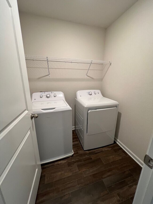 Building Photo - Charming 3 Bedroom Home Located In Zebulon NC!!!