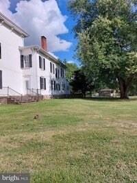Building Photo - 1272 Pawlings Rd