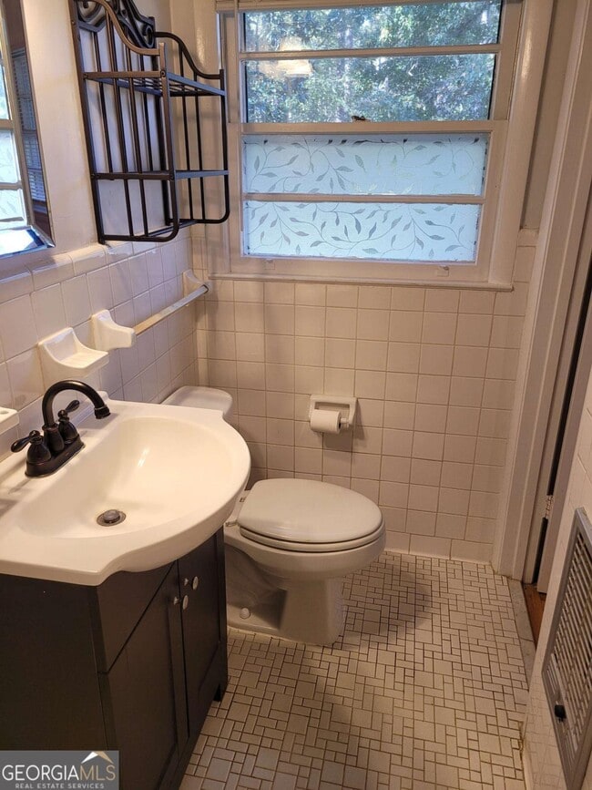 Building Photo - 1204 Jefferson Hwy