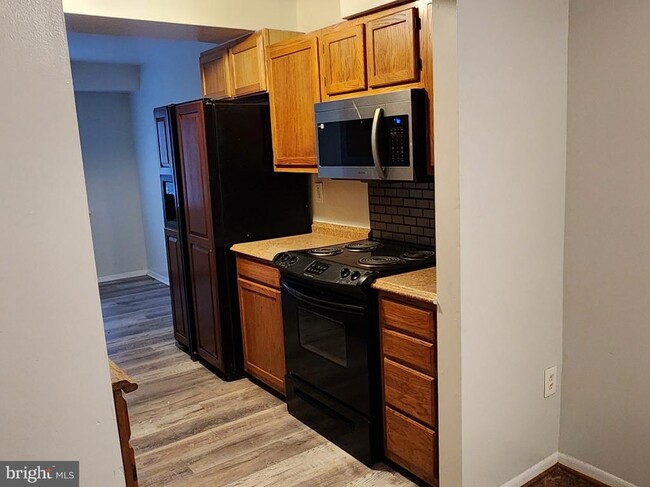 Building Photo - 1219 Marcy Ave